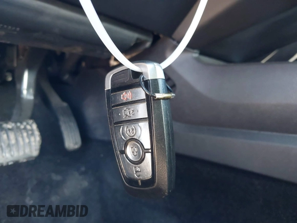 2018 Ford Fusion SE with VIN 3FA6P0LU1JR272522, listed as a IAAI auction lot 41796432 with 123,471 mi miles and . Bid and sale history available at DreamBid. Image 11.