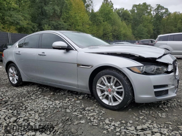 2018 Jaguar XE 20d Premium with VIN SAJAJ4FN6JCP18245, listed as a Copart auction lot 73033614 with 69,106 mi miles and Salvage Title. Bid and sale history available at carsss.com. Image 4.
