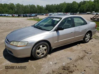 1998 Honda Accord EX z VIN 1HGCG5653WA073179, wystawiony jako Copart lot #57688325 z przebiegiem Nie podano mil oraz Szkoda całkowita • Salvage title. Historia ofert i sprzedaży dostępna na DreamBid. Obrazek 1.