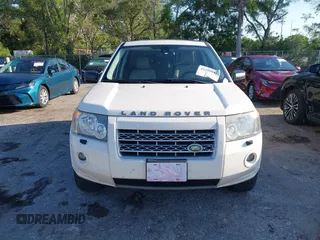 2010 Land Rover LR2 HSE z VIN SALFR2BN8AH208966, wystawiony jako IAAI lot #42258941 z przebiegiem 141 992 mil mil oraz . Historia ofert i sprzedaży dostępna na DreamBid. Obrazek 12.