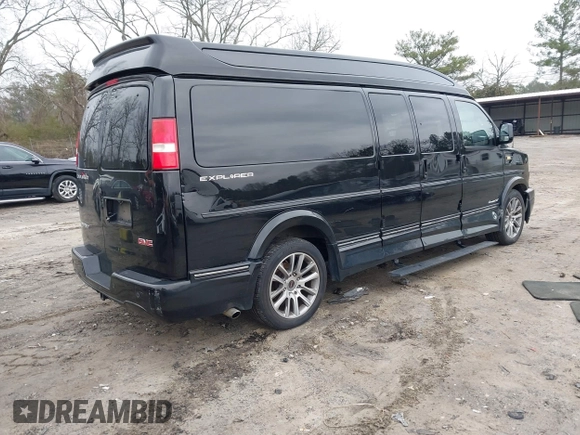2019 GMC Savana Cargo with VIN 1GTW7BFG2K1176681, listed as a IAAI auction lot 41627842 with 110,000 mi miles. Bid and sale history available at carsss.com. Image 4.