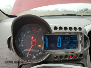 2015 Chevrolet Sonic LT z VIN 1G1JC5SH0F4162992, wystawiony jako Copart lot #53791265 z przebiegiem 76 209 mil mil oraz Szkoda całkowita • Salvage title. Historia ofert i sprzedaży dostępna na DreamBid. Obrazek 9.