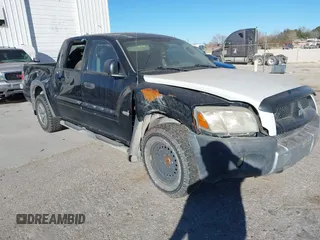 2006 Mitsubishi Raider Duro Cross with VIN 1Z7HT38N66S580223, listed as a IAAI auction lot 41285120 with 83,421 mi miles. Bid and sale history available at carsss.com. Image 1.