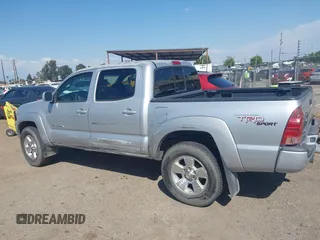 2007 Toyota Tacoma PreRunner с VIN 5TEJU62NX7Z450754, выставлен на аукционе IAAI как лот 42167915 с пробегом 221 560 миль миль и . История ставок и продаж доступна на DreamBid. Изображение 14.