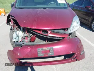 2010 Toyota Sienna CE с VIN 5TDKK4CC5AS325208, выставлен на аукционе IAAI как лот 42306796 с пробегом 341 853 миль миль и . История ставок и продаж доступна на DreamBid. Изображение 6.