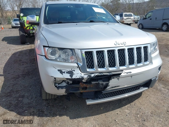 2012 Jeep Grand Cherokee Overland with VIN 1C4RJFCGXCC292257, listed as a IAAI auction lot 41844192 with 182,522 mi miles. Bid and sale history available at carsss.com. Image 6.