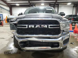 2019 Ram 2500 Tradesman with VIN 3C6UR5CLXKG546160, listed as a Copart auction lot 49135975 with 106,541 mi miles and Salvage Title. Bid and sale history available at carsss.com. Image 5.