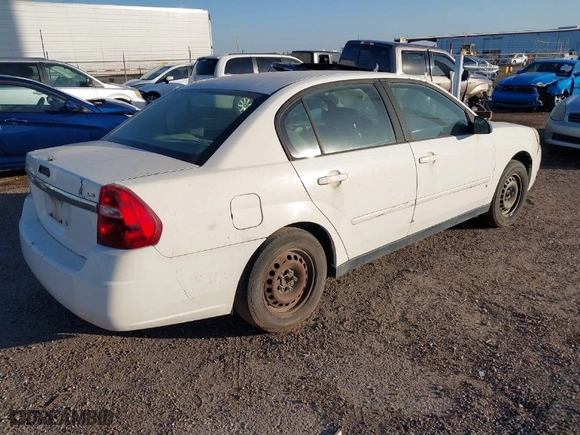 2008 Chevrolet Malibu Classic LS w/1FL with VIN 1G1ZS58FX8F128528, listed as a IAAI auction lot 40941909 with 143,900 mi miles. Bid and sale history available at carsss.com. Image 4.