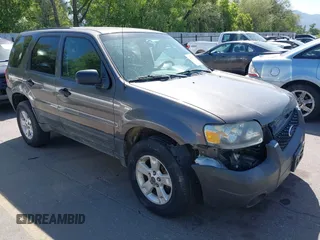 2006 Ford Escape XLT с VIN 1FMYU03166KA72695, выставлен на аукционе IAAI как лот 42331729 с пробегом 140 702 миль миль и . История ставок и продаж доступна на DreamBid. Изображение 1.