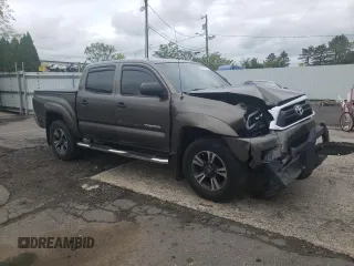 2013 Toyota Tacoma z VIN 3TMLU4EN4DM124465, wystawiony jako Copart lot #58167135 z przebiegiem 116 098 mil mil oraz Szkoda całkowita • Salvage title. Historia ofert i sprzedaży dostępna na DreamBid. Obrazek 4.