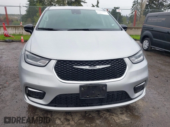 2024 Chrysler Pacifica Hybrid Select z VIN 2C4RC1S71RR141743, wystawiony jako IAAI lot #42019686 z przebiegiem 17 638 mil mil oraz . Historia ofert i sprzedaży dostępna na DreamBid. Obrazek 12.