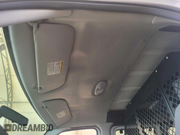 2007 Ford Econoline Cargo Commercial z VIN 1FTNE24LX7DA66517, wystawiony jako IAAI lot #42566208 z przebiegiem 125 518 mil mil oraz . Historia ofert i sprzedaży dostępna na DreamBid. Obrazek 20.