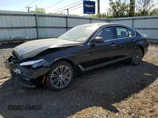 2017 BMW 5 Series 530i xDrive with VIN WBAJA7C30HG904334, listed as a Copart auction lot 54753125 with 71,083 mi miles and Salvage title. Bid and sale history available at DreamBid. Image 1.
