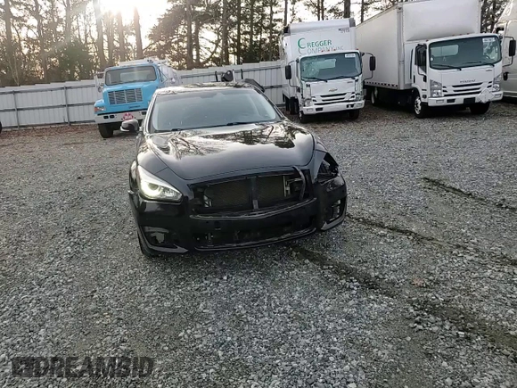 2015 Infiniti Q70 z VIN JN1BY1PR1FM830745, wystawiony jako Copart lot #84815474 z przebiegiem 137 489 mil mil oraz Szkoda całkowita • Salvage title. Historia ofert i sprzedaży dostępna na DreamBid. Obrazek 11.