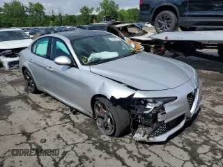 2019 Alfa Romeo Giulia Ti Sport with VIN ZARFANBN9K7608273, listed as a Copart auction lot 55487973 with 0 mi miles. Bid and sale history available at carsss.com. Image 4.