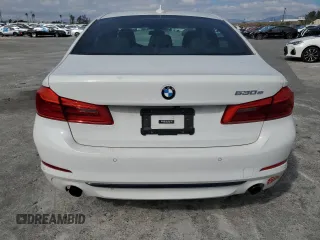 2018 BMW 5 Series 530e with VIN WBAJA9C52JB249643, listed as a Copart auction lot 43581825 with 91,561 mi miles and Salvage title. Bid and sale history available at DreamBid. Image 6.