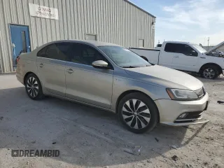 2015 Volkswagen Jetta Sedan Hybrid SEL Premium with VIN 3VW637AJXFM427884, listed as a Copart auction lot 49460505 with 58,950 mi miles and Salvage Title. Bid and sale history available at carsss.com. Image 4.