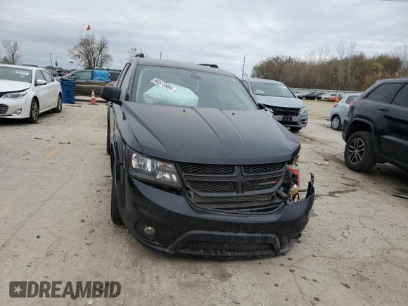 2019 Dodge Journey SE z VIN 3C4PDCBB1KT719203, wystawiony jako Copart lot #86170744 z przebiegiem Nie podano mil oraz Szkoda całkowita • Salvage title. Historia ofert i sprzedaży dostępna na DreamBid. Obrazek 5.