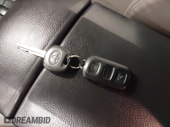 2003 Toyota 4Runner SR5 with VIN JTEBU14R630018160, listed as a IAAI auction lot 42145312 with 296,865 mi miles and . Bid and sale history available at DreamBid. Image 11.