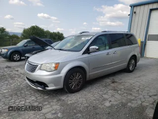 2011 Chrysler Town & Country Limited with VIN 2A4RR6DGXBR698448, listed as a Copart auction lot 70932134 with 130,140 mi miles and Salvage Title. Bid and sale history available at DreamBid. Image 1.