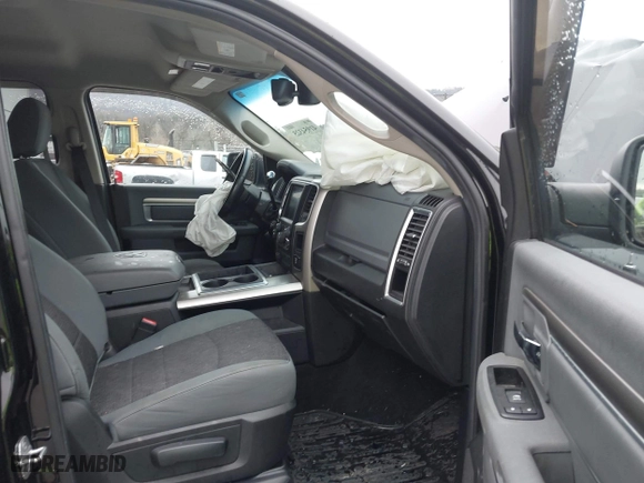 2014 Ram 2500 SLT with VIN 3C6TR5DT5EG248078, listed as a IAAI auction lot 41954325 with 69,033 mi miles. Bid and sale history available at carsss.com. Image 5.