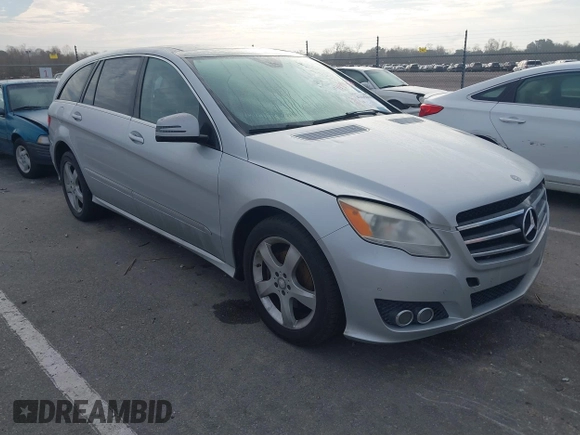 2011 Mercedes-Benz R with VIN 4JGCB6FE7BA118312, listed as a IAAI auction lot 41445696 with 228,925 mi miles. Bid and sale history available at carsss.com. Image 1.