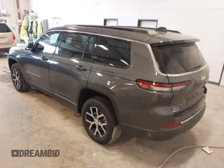 2025 Jeep Grand Cherokee Limited z VIN 1C4RJKBG6S8675253, wystawiony jako IAAI lot #42503091 z przebiegiem 4 975 mil mil oraz . Historia ofert i sprzedaży dostępna na DreamBid. Obrazek 3.