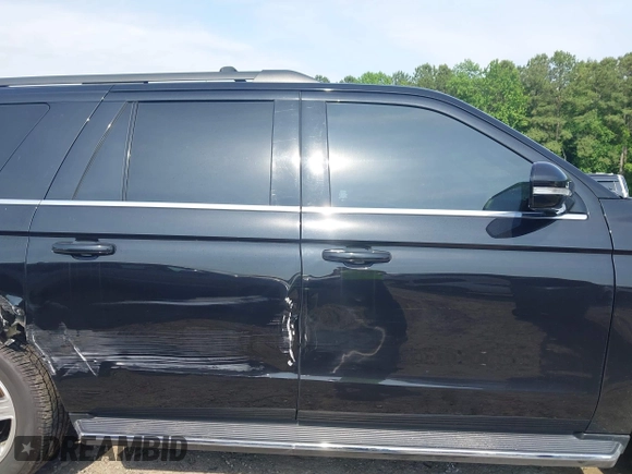 2021 Ford Expedition Max XLT z VIN 1FMJK1HT8MEA43377, wystawiony jako IAAI lot #42311297 z przebiegiem 81 131 mil mil oraz . Historia ofert i sprzedaży dostępna na DreamBid. Obrazek 14.