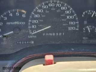 2000 Cadillac Escalade with VIN 1GYEK63R3YR218285, listed as a Copart auction lot 82063084 with 190,444 mi miles and Clean Title. Bid and sale history available at carsss.com. Image 8.