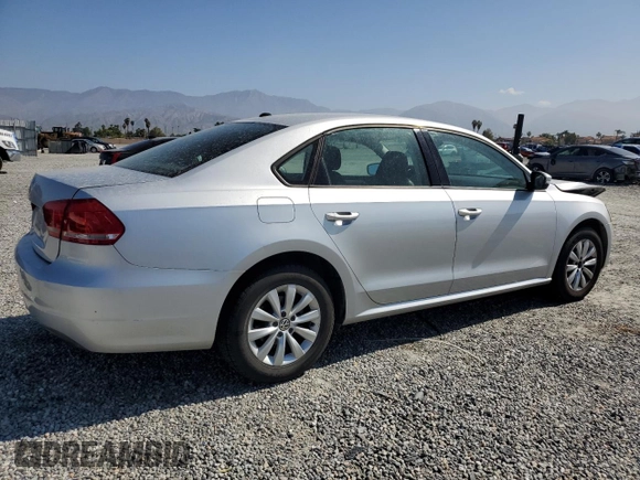 2013 Volkswagen Passat Wolfsburg Edition z VIN 1VWAH7A31DC027577, wystawiony jako Copart lot #54858125 z przebiegiem 88 685 mil mil oraz Szkoda całkowita • Salvage title. Historia ofert i sprzedaży dostępna na DreamBid. Obrazek 3.