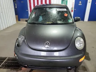 2003 Volkswagen New Beetle Coupe GLX with VIN 3VWDD21C53M439767, listed as a Copart auction lot 82036054 with 108,326 mi miles and Salvage Title. Bid and sale history available at carsss.com. Image 5.