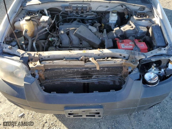 2005 Ford Escape XLT with VIN 1FMYU93115KD39938, listed as a Copart auction lot 88794455 with 133,562 mi miles and Salvage Title. Bid and sale history available at carsss.com. Image 11.