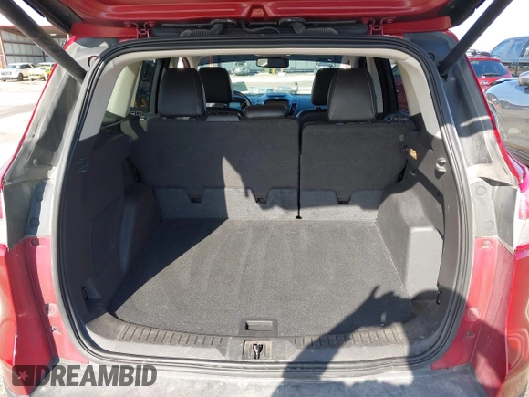 2015 Ford Escape Titanium with VIN 1FMCU9J97FUB57833, listed as a IAAI auction lot 41894505 with 176,975 mi miles. Bid and sale history available at carsss.com. Image 17.