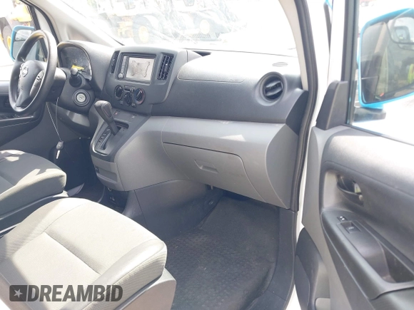 2021 Nissan NV200 SV z VIN 3N6CM0KN0MK693609, wystawiony jako IAAI lot #42332048 z przebiegiem 79 360 mil mil oraz . Historia ofert i sprzedaży dostępna na DreamBid. Obrazek 5.