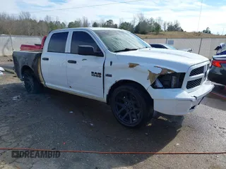 2016 Ram 1500 Express z VIN 3C6RR6KTXGG245635, wystawiony jako IAAI lot #41274421 z przebiegiem Nie podano mil oraz . Historia ofert i sprzedaży dostępna na DreamBid. Obrazek 1.