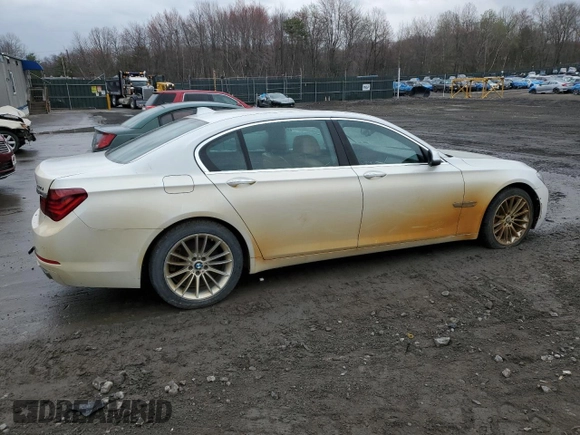2014 BMW 7 Series ALPINA B7 xDrive with VIN WBAYF8C5XED142604, listed as a Copart auction lot 52551345 with 124,474 mi miles and Clean Title. Bid and sale history available at DreamBid. Image 3.