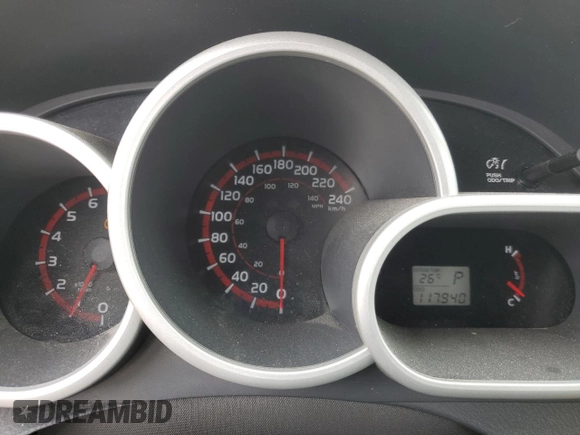 2009 Toyota Matrix S with VIN 2T1LE40E29C003924, listed as a Copart auction lot 63926335 with 117,940 mi miles and Clean title. Bid and sale history available at DreamBid. Image 9.