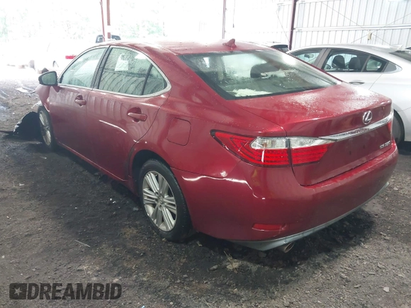 2014 Lexus ES 330 z VIN JTHBK1GG8E2109537, wystawiony jako IAAI lot #42490392 z przebiegiem 129 103 mil mil oraz . Historia ofert i sprzedaży dostępna na DreamBid. Obrazek 3.