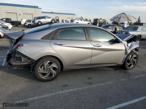 2025 Hyundai Elantra SEL Sport with VIN KMHLM4DG7SU870187, listed as a Copart auction lot 43471725 with 4,886 mi miles and Salvage Title. Bid and sale history available at carsss.com. Image 3.