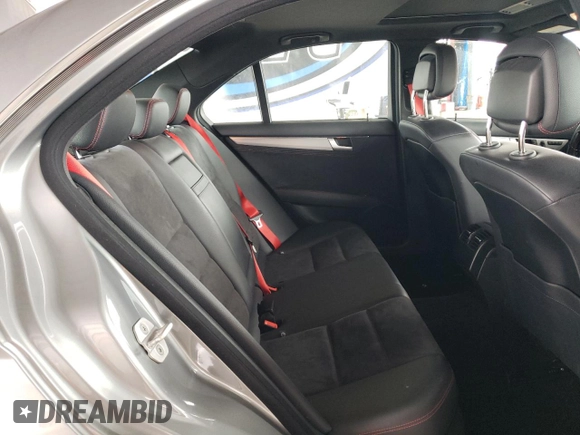 2014 Mercedes-Benz C 250 Sport z VIN WDDGF4HB8EG217004, wystawiony jako Copart lot #58807465 z przebiegiem 81 687 mil mil oraz Szkoda całkowita • Salvage title. Historia ofert i sprzedaży dostępna na DreamBid. Obrazek 10.