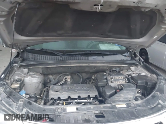 2011 Kia Sorento LX with VIN 5XYKT3A10BG004233, listed as a IAAI auction lot 42477034 with 239,555 mi miles and . Bid and sale history available at DreamBid. Image 10.
