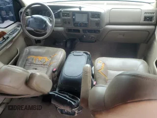 2001 Ford Excursion Limited с VIN 1FMNU42S31EA08657, выставлен на аукционе Copart как лот 50562055 с пробегом 246 979 миль миль и Чистый • Clean title. История ставок и продаж доступна на DreamBid. Изображение 8.