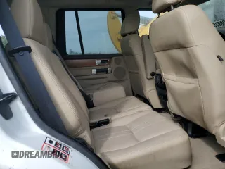 2016 Land Rover LR4 HSE with VIN SALAG2V67GA806049, listed as a Copart auction lot 62897555 with 117,841 mi miles and Salvage title. Bid and sale history available at DreamBid. Image 11.