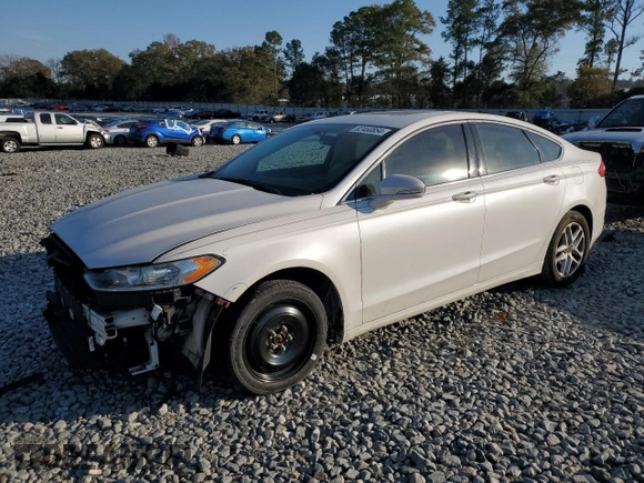 2013 Ford Fusion SE with VIN 3FA6P0HR3DR376065, listed as a Copart auction lot 89326765 with 136,226 mi miles and Clean Title. Bid and sale history available at carsss.com. Image 1.