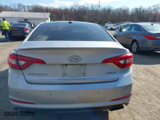 2016 Hyundai Sonata 2.4L Sport with VIN 5NPE34AF7GH431391, listed as a IAAI auction lot 41880383 with 123,546 mi miles. Bid and sale history available at carsss.com. Image 17.