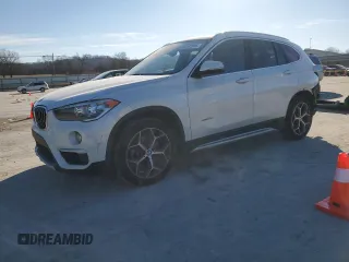 2018 BMW X1 xDrive28i z VIN WBXHT3C3XJ5K32176, wystawiony jako Copart lot #88102885 z przebiegiem 130 394 mil mil oraz Szkoda całkowita • Salvage title. Historia ofert i sprzedaży dostępna na DreamBid. Obrazek 1.