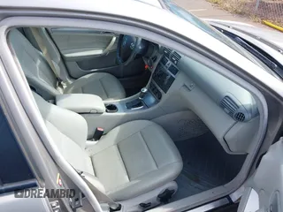 2005 Mercedes-Benz C 230 Kompressor z VIN WDBRF40J95F691358, wystawiony jako IAAI lot #41992861 z przebiegiem Nie podano mil oraz . Historia ofert i sprzedaży dostępna na DreamBid. Obrazek 5.
