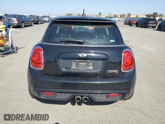 2015 MINI Hardtop S with VIN WMWXP7C55F2A35365, listed as a Copart auction lot 55442815 with 80,714 mi miles and Salvage Title. Bid and sale history available at DreamBid. Image 6.