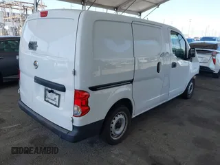 2016 Nissan NV200 S with VIN 3N6CM0KN1GK695034, listed as a IAAI auction lot 42556622 with 184,086 mi miles and . Bid and sale history available at DreamBid. Image 4.