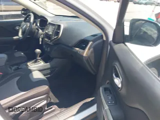 2016 Jeep Cherokee Sport with VIN 1C4PJLAB1GW336793, listed as a IAAI auction lot 42437118 with 8,424 mi miles and . Bid and sale history available at DreamBid. Image 5.